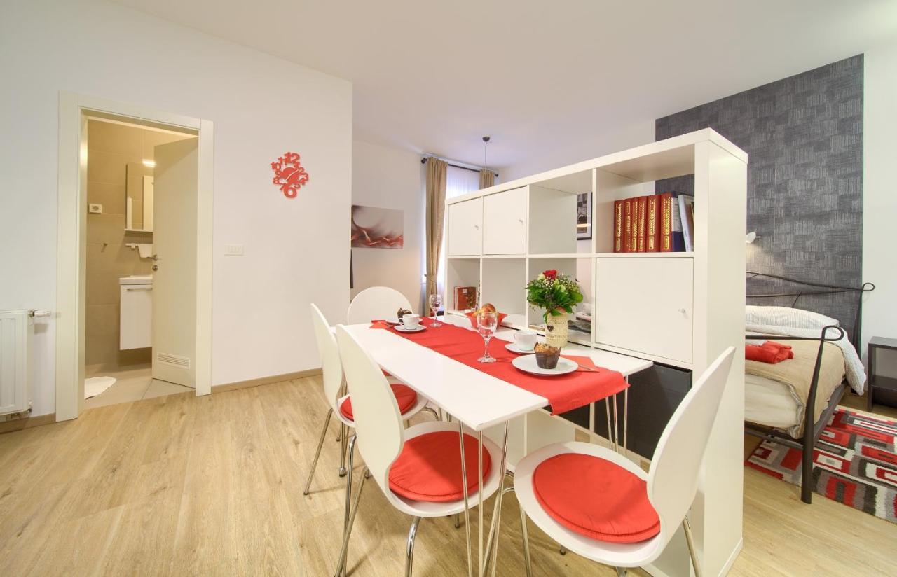 Logo Apartments 5 Min Walk To Main Square Zagreb Exterior photo